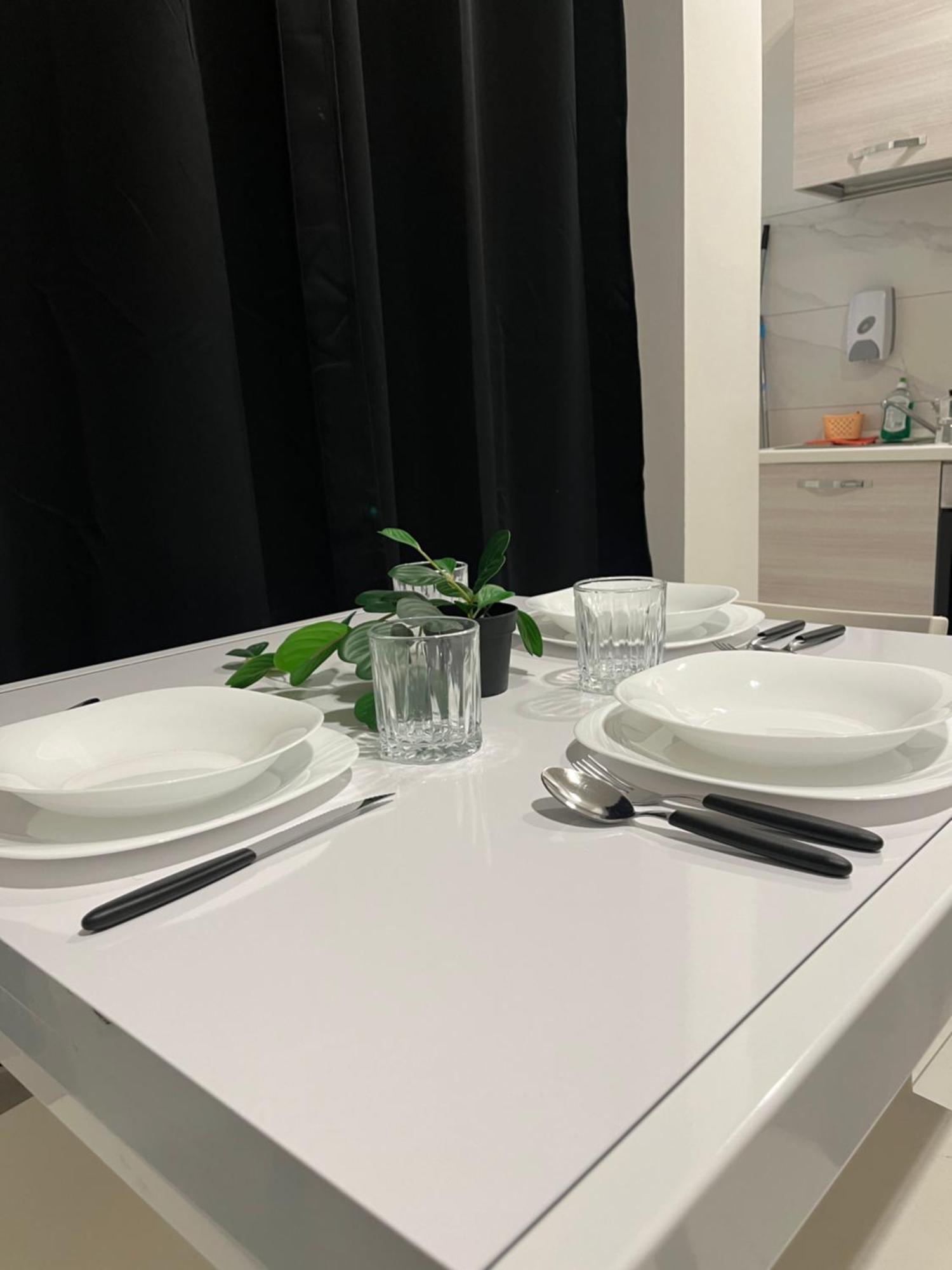 Jcube Apartments Bocconi Milano ภายนอก รูปภาพ