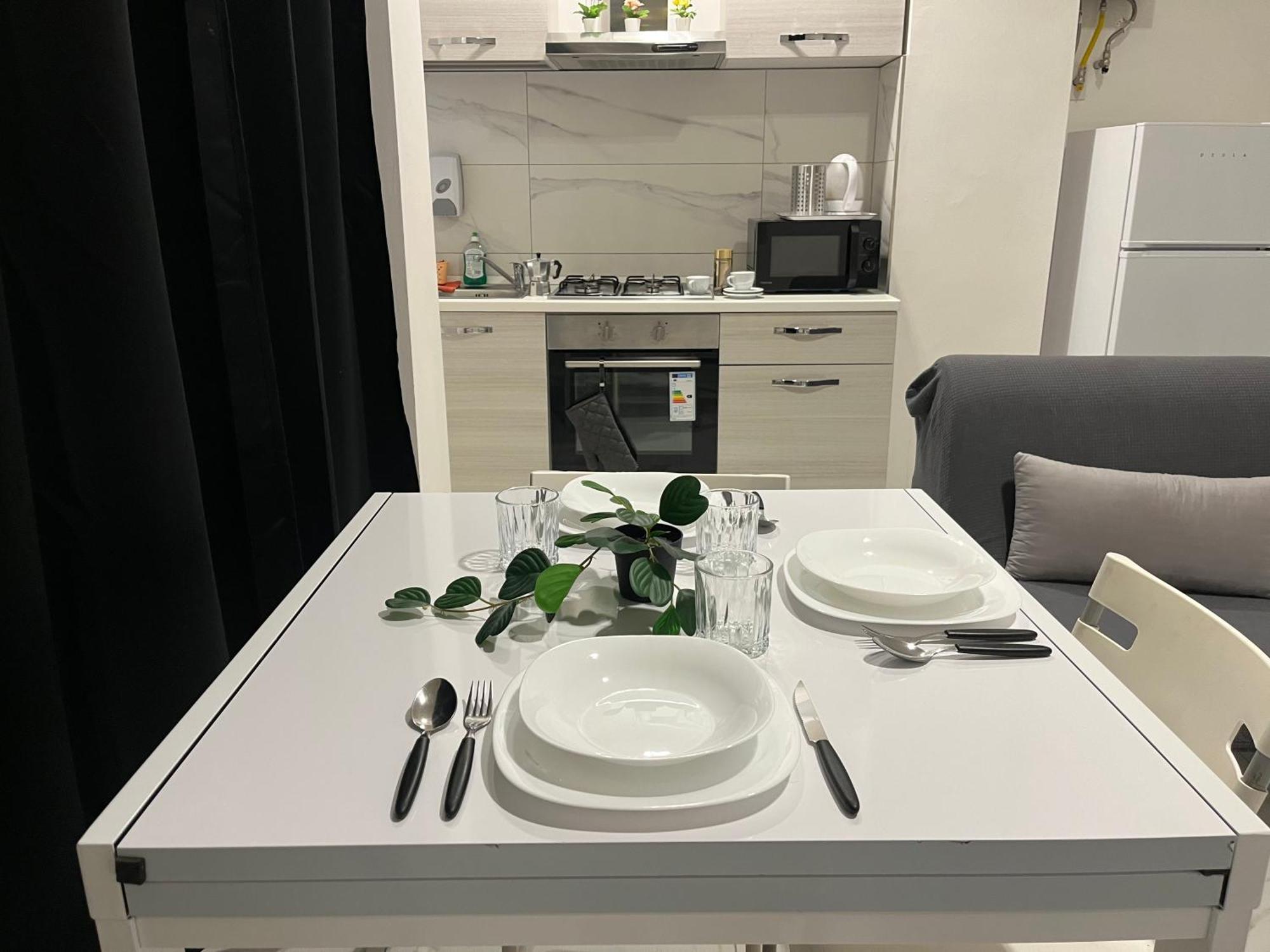 Jcube Apartments Bocconi Milano ภายนอก รูปภาพ